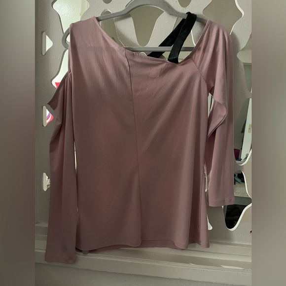 Pink top - Picture 2 of 3